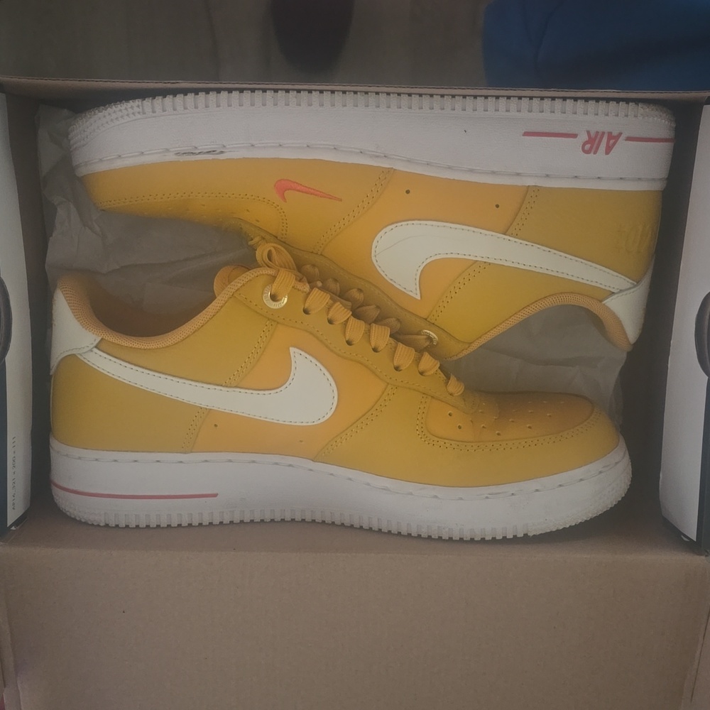 Nike Air force 1 '07 SE womens size 10